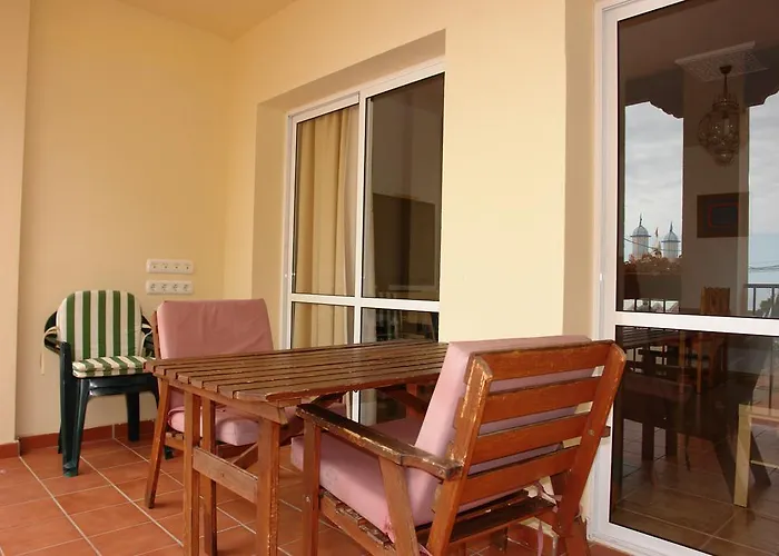 Luxurious Carabeo 2000 1.3 * Nerja