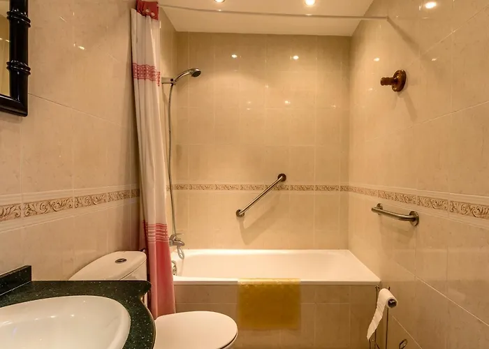 Luxurious Carabeo 2000 1.3 Nerja