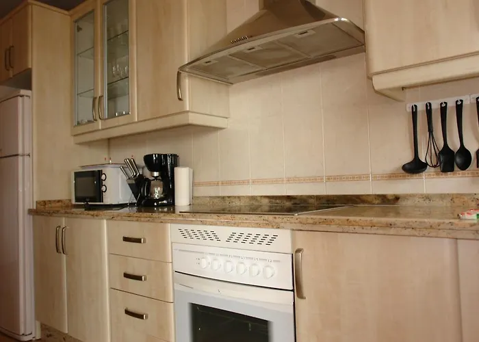 Luxurious Carabeo 2000 1.3 ネルハ