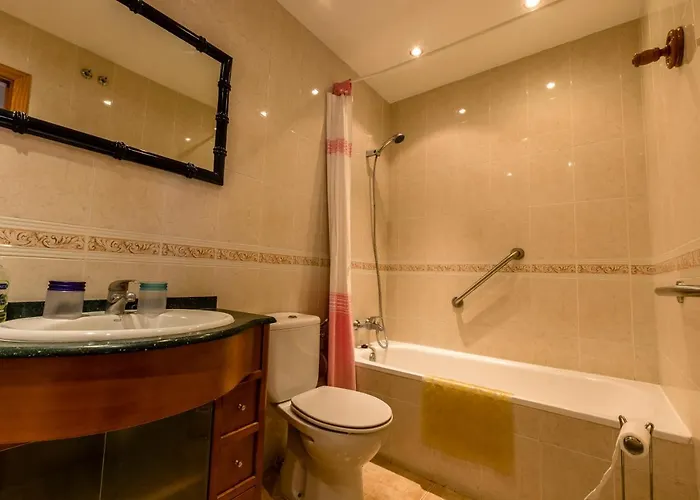 Luxurious Carabeo 2000 1.3 * Nerja